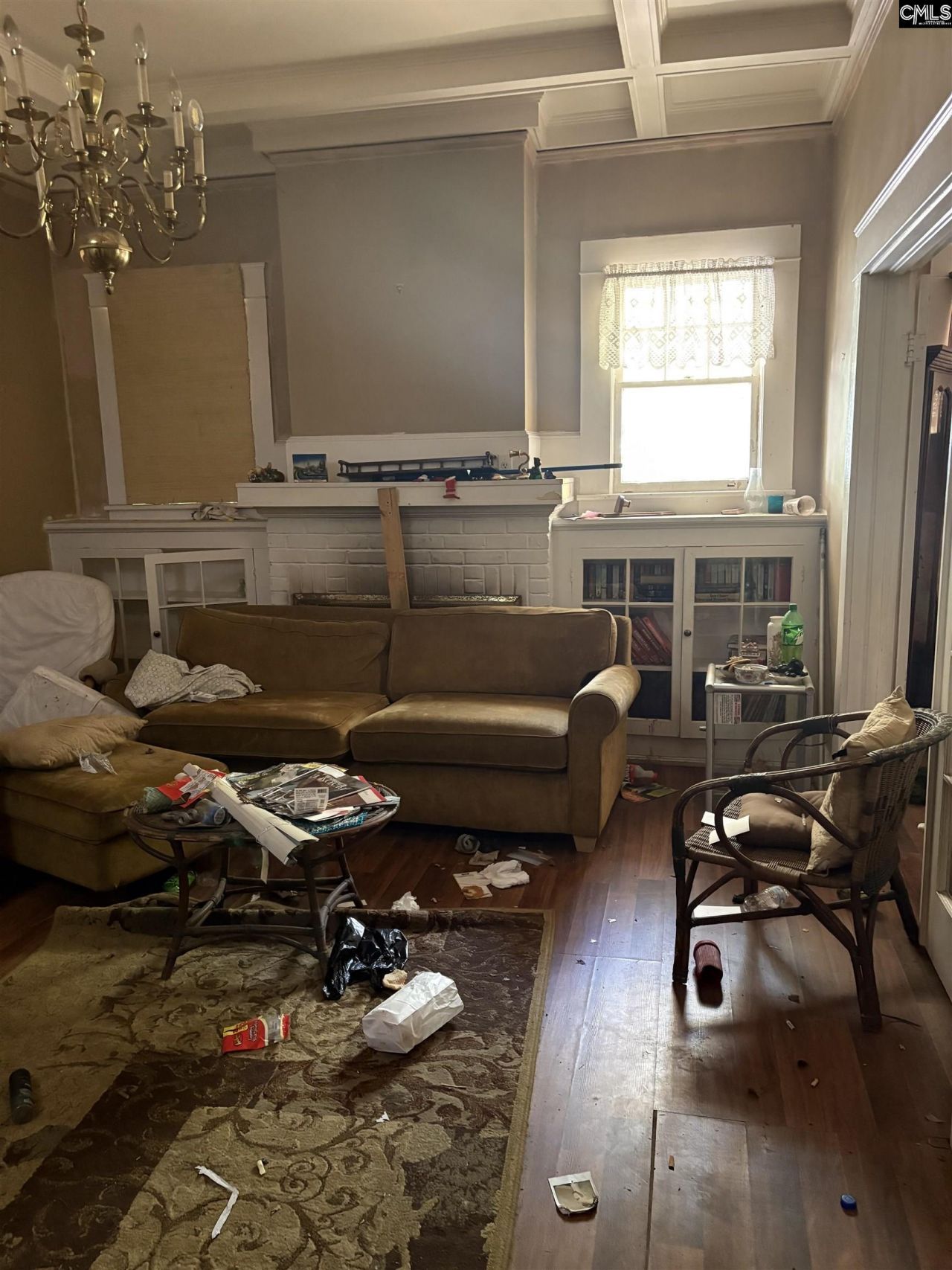 2400 Main Street  Photo 23