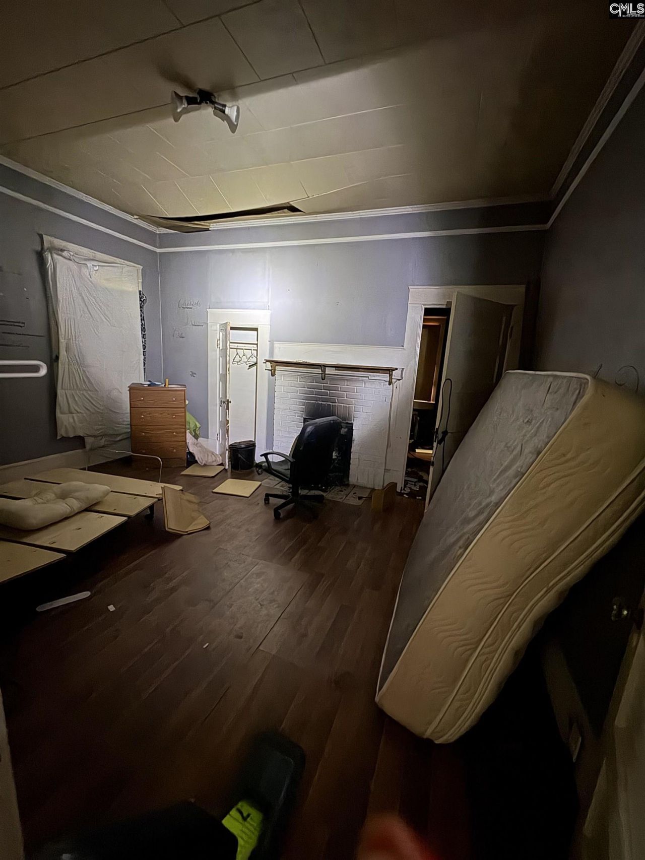 2400 Main Street  Photo 28