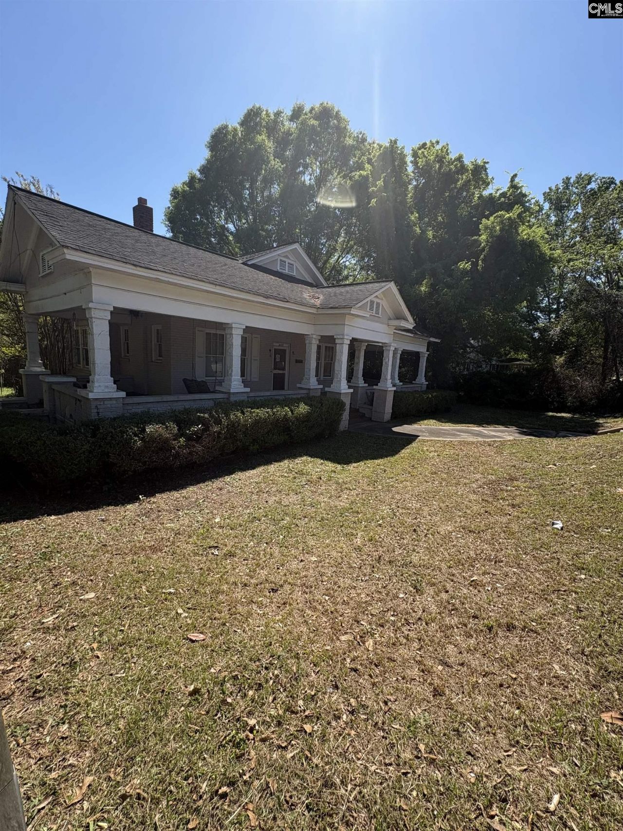 2400 Main Street  Photo 5