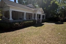 2400 Main Street  photo 4