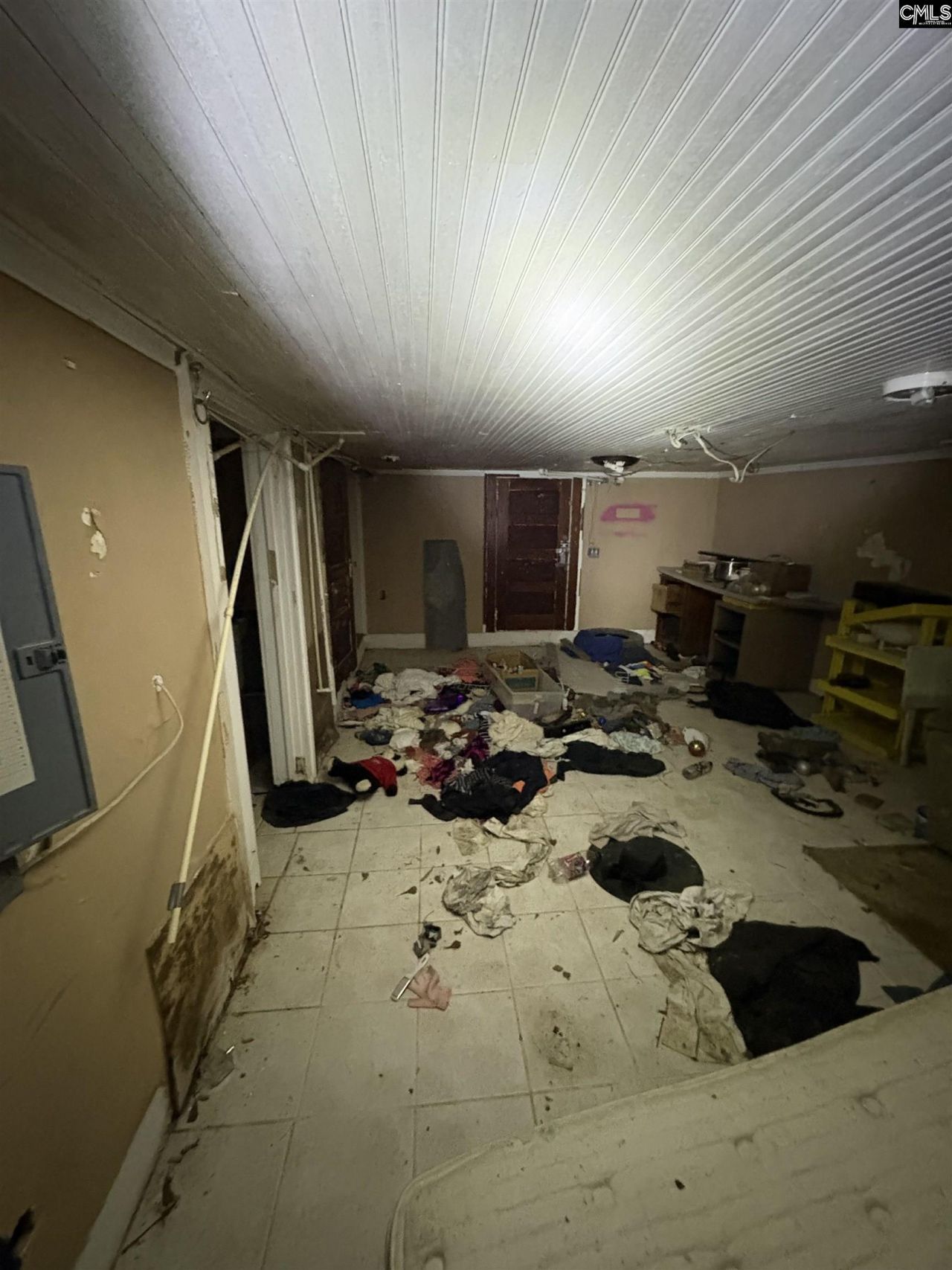 2400 Main Street  Photo 53