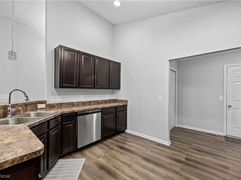 3822 Parkside Circle E, Lorain, OH 44053 Photo 20