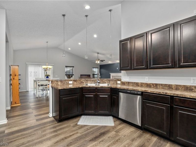 3822 Parkside Circle E, Lorain, OH 44053 Photo 23