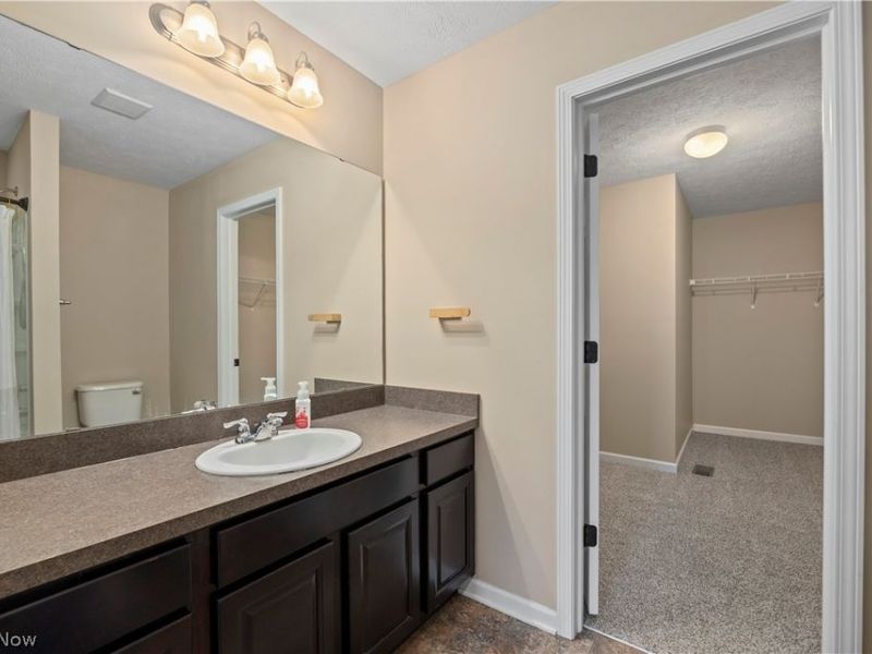 3822 Parkside Circle E, Lorain, OH 44053 Photo 30