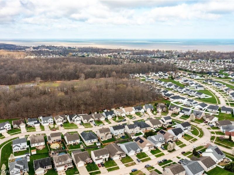 3822 Parkside Circle E, Lorain, OH 44053 Photo 46