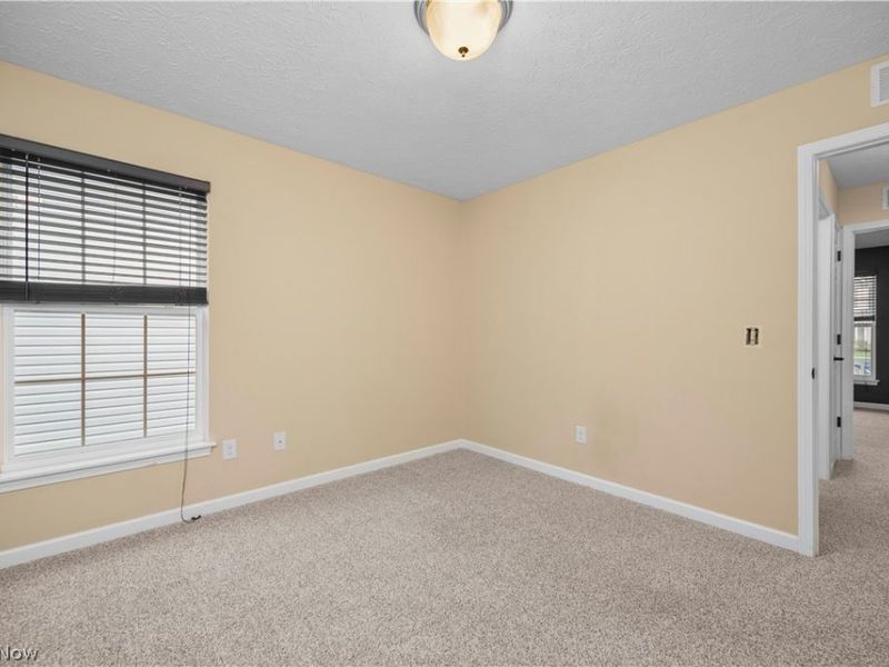 3822 Parkside Circle E, Lorain, OH 44053 Photo 5