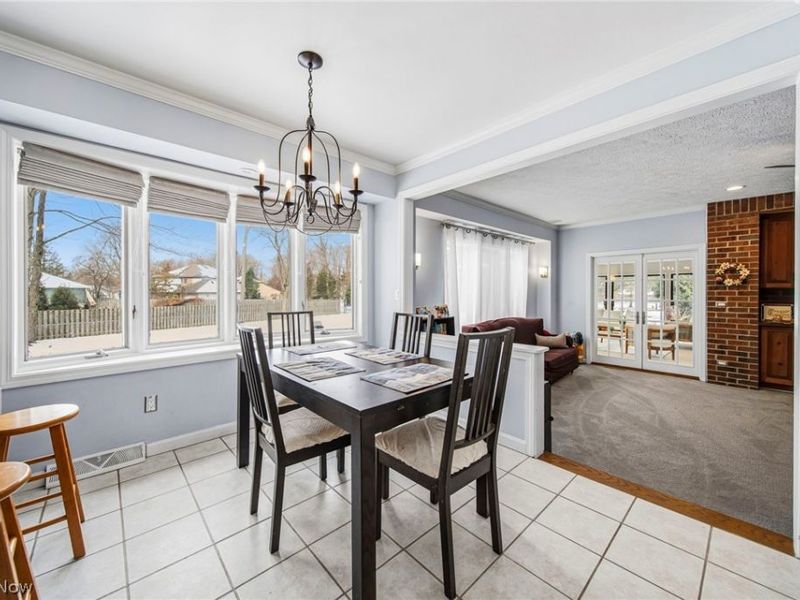 424 Locklie Drive, Highland Heights, OH 44143 Photo 13