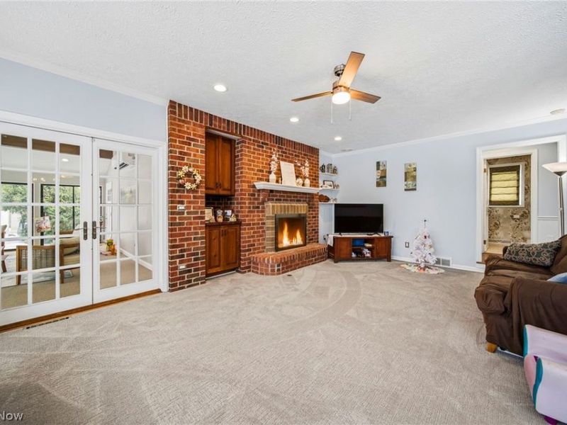 424 Locklie Drive, Highland Heights, OH 44143 Photo 14