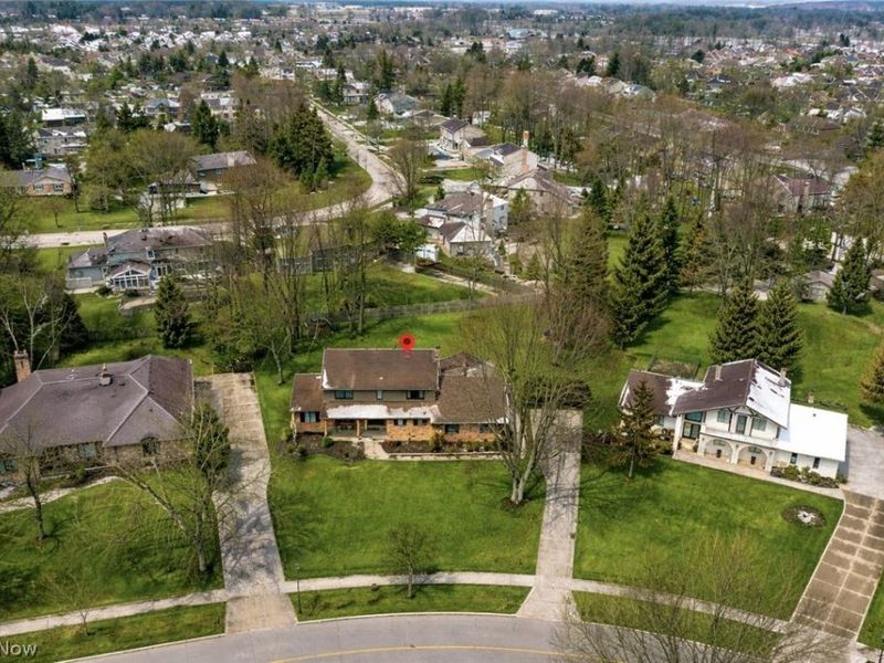 424 Locklie Drive, Highland Heights, OH 44143 Photo 5