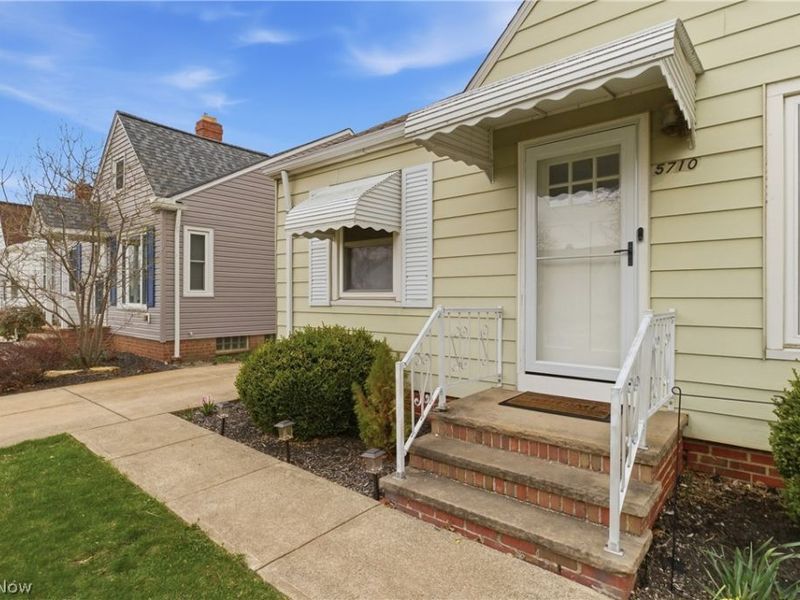 5710 Alber Avenue, Parma, OH 44129 Photo 2