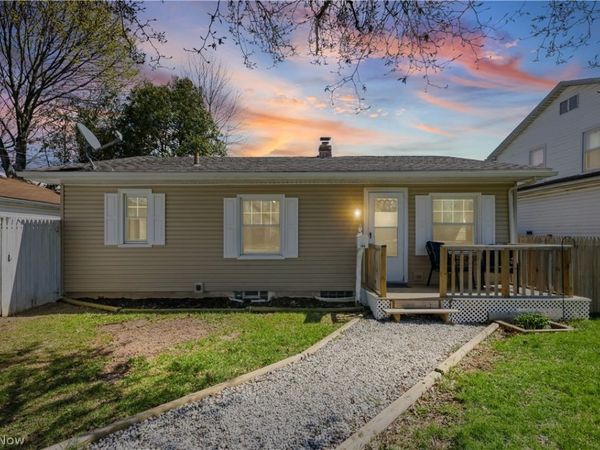 169 Hillman Road , Akron, OH 44312