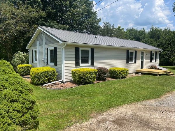 55 Evergreen Rd , Greenville, PA 16125