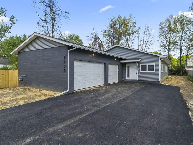2830 Minerva Avenue, Columbus, OH 43231 Photo 11