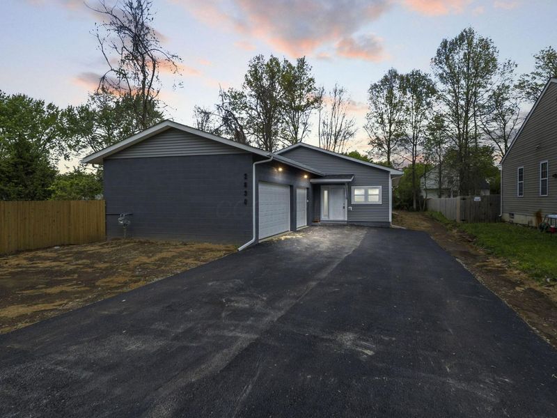 2830 Minerva Avenue, Columbus, OH 43231 Photo 2