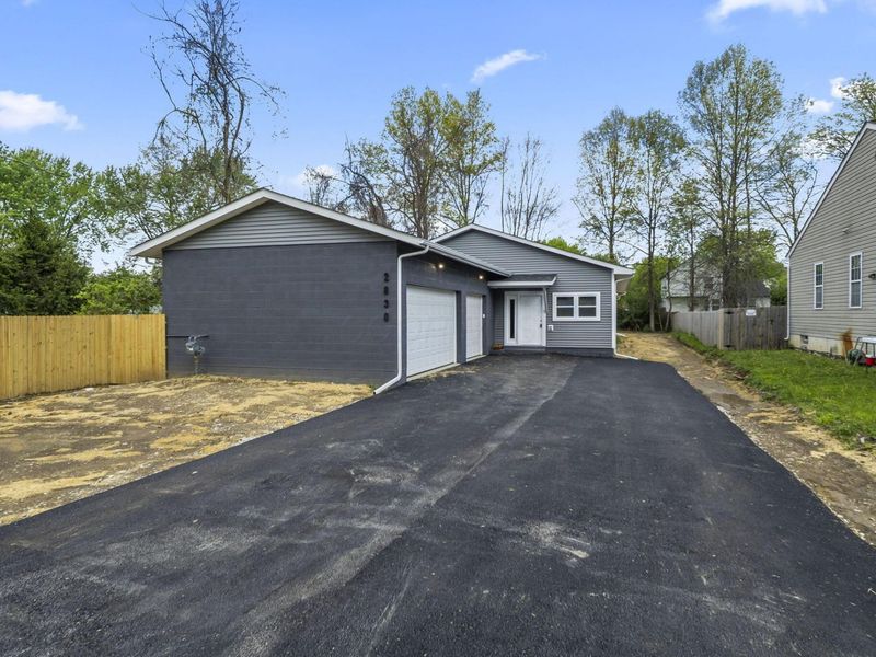 2830 Minerva Avenue, Columbus, OH 43231 Photo 6