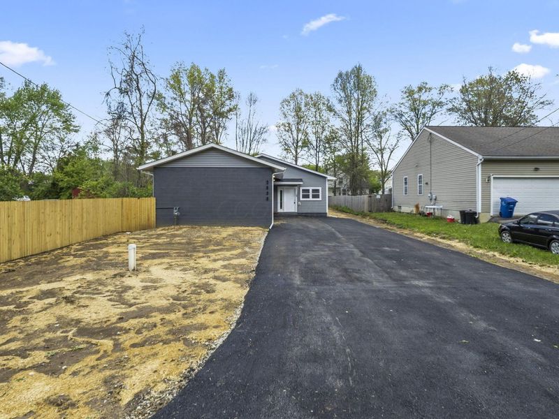 2830 Minerva Avenue, Columbus, OH 43231 Photo 9
