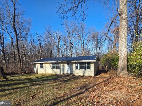 3717 FREEZELAND ROAD , LINDEN, VA 22642