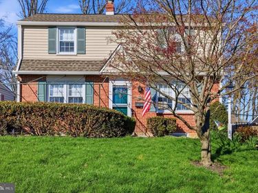 552 SCHOOL HOUSE LANE, WILLOW GROVE, PA 19090