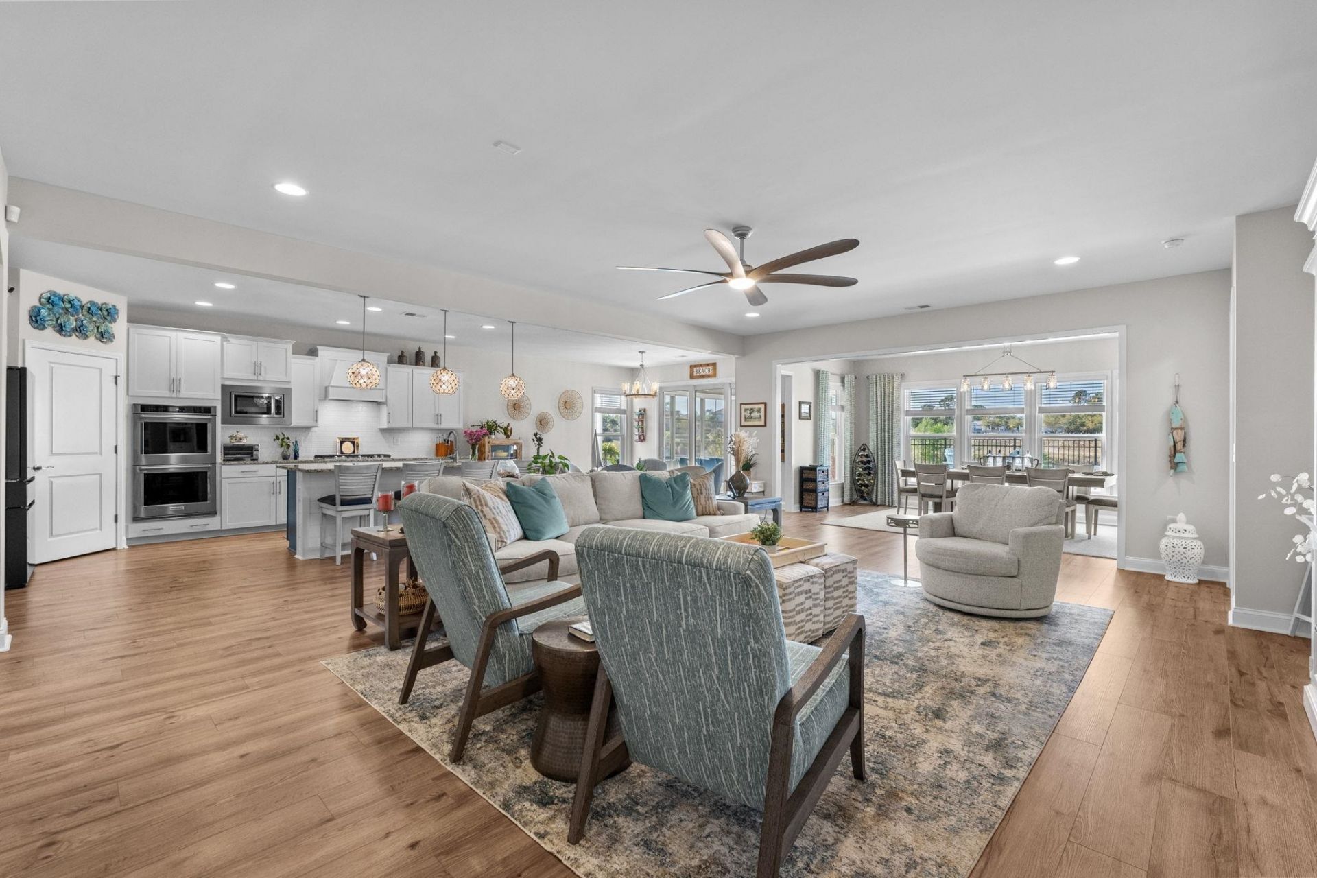 7392 Sarteano Dr. Photo 7