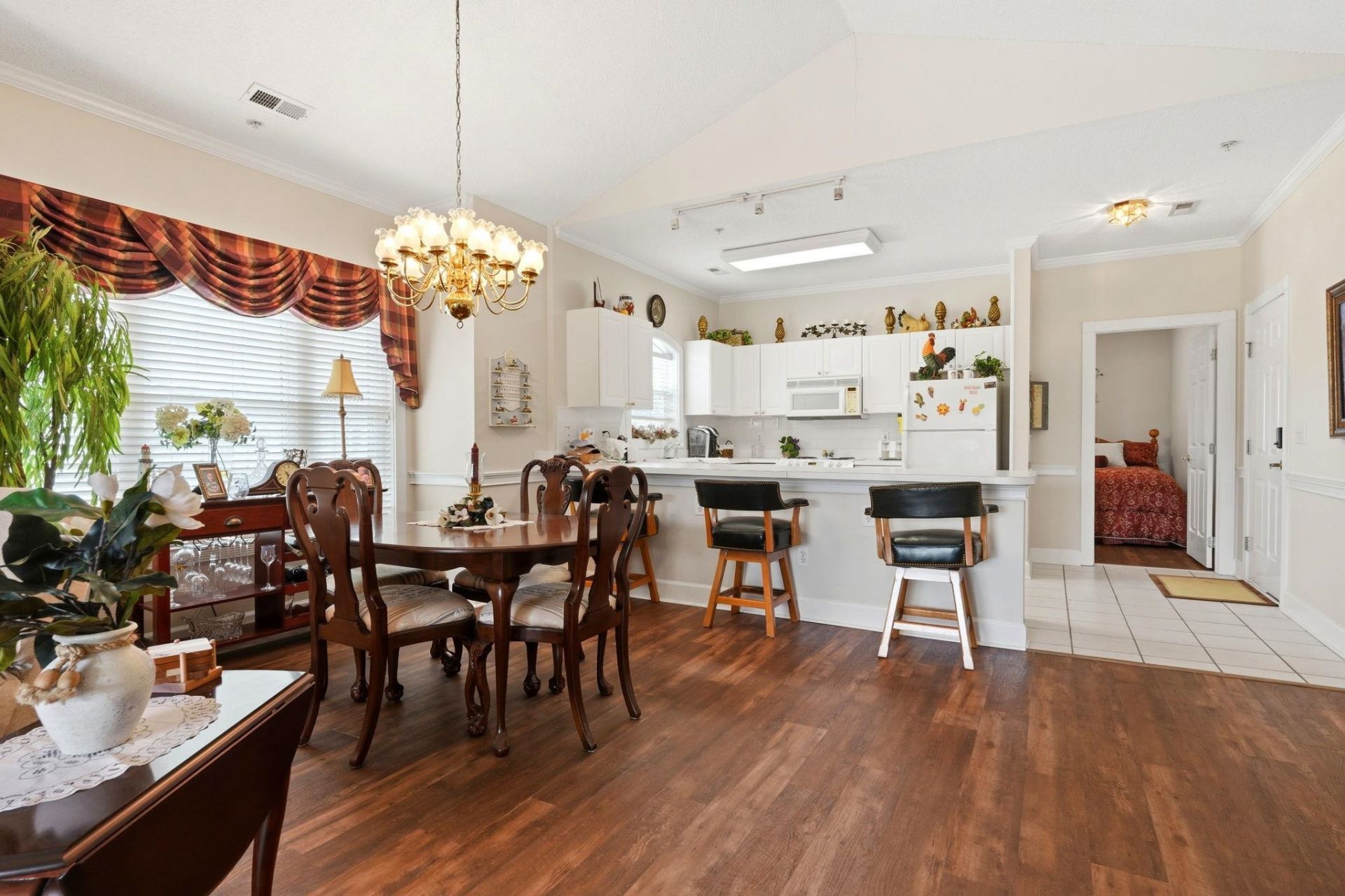 4877 Dahlia Ct. Photo 11