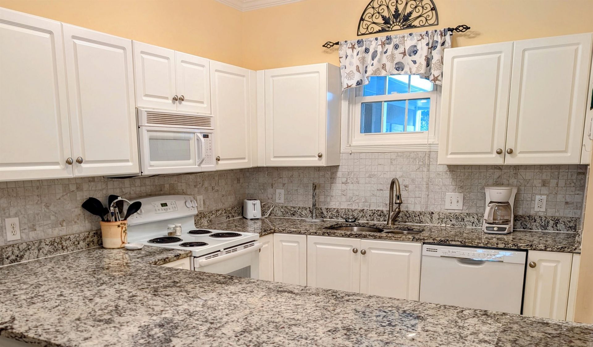 4773 Wild Iris Dr. Photo 9