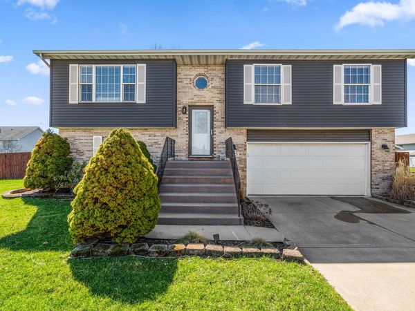 5715 Buttercup Avenue, Portage, IN 46368