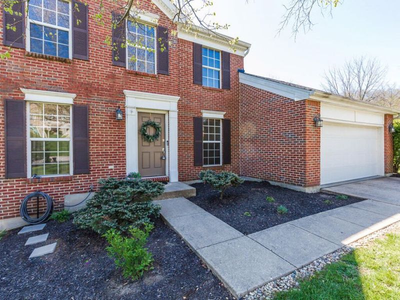 1967 Crescent Terrace, Crescent Springs, KY 41017 Photo 2