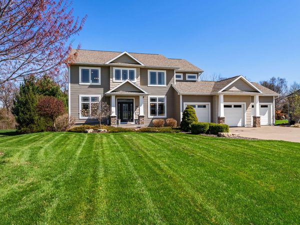 1975 CRANBROOK CROSS, Muscatine, IA 52761