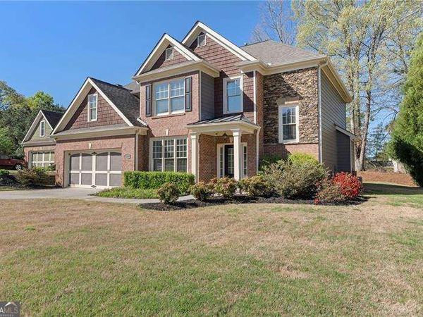 1518 Squire Hill Lane, Lawrenceville, GA 30043