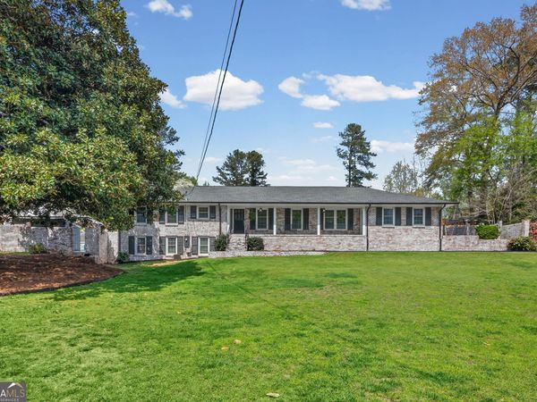 2808 Beverly Hills Drive NE, Marietta, GA 30068