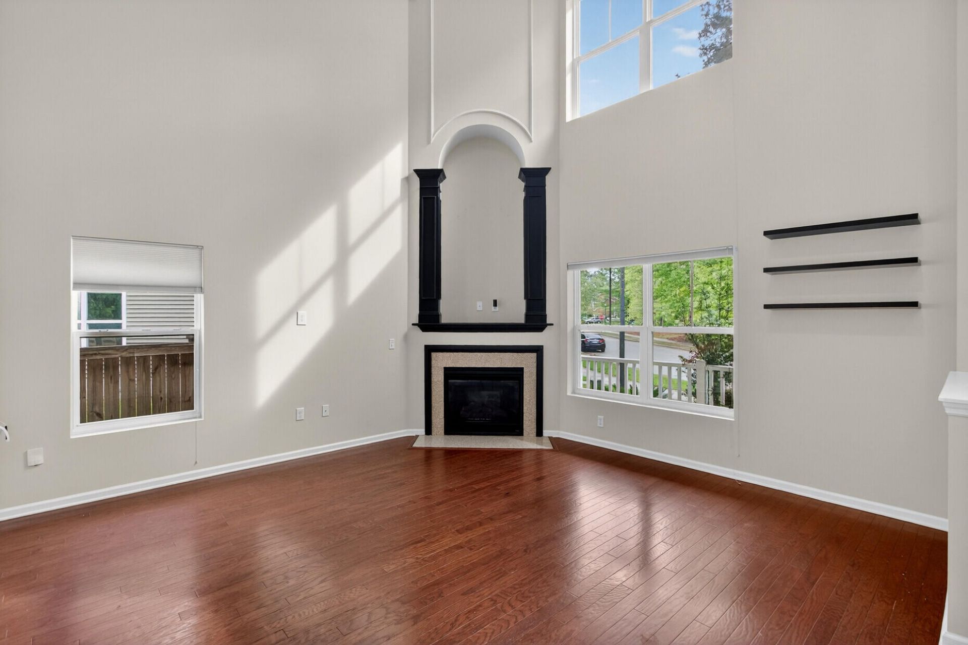 1244 Segar Street Photo 11