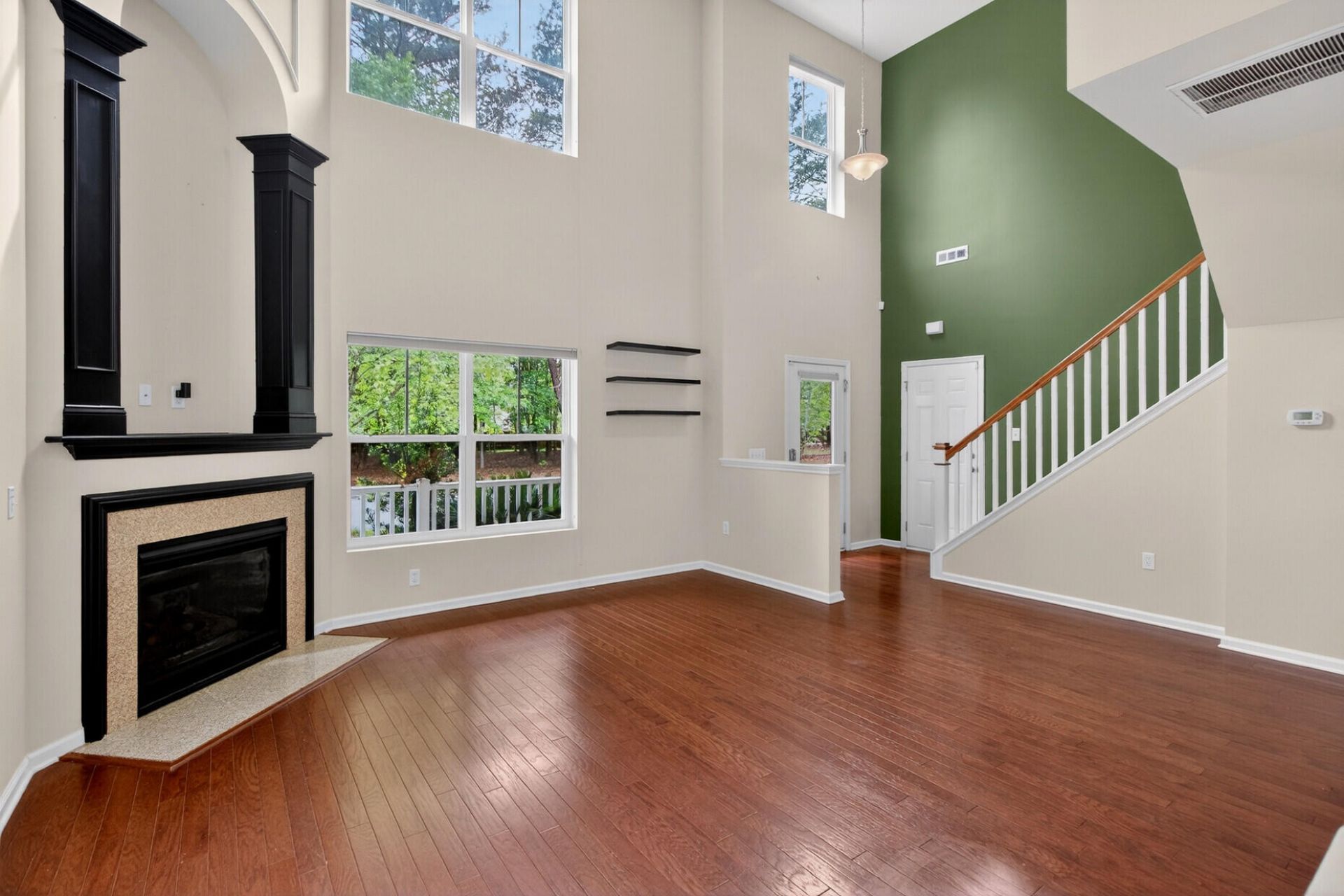 1244 Segar Street Photo 12