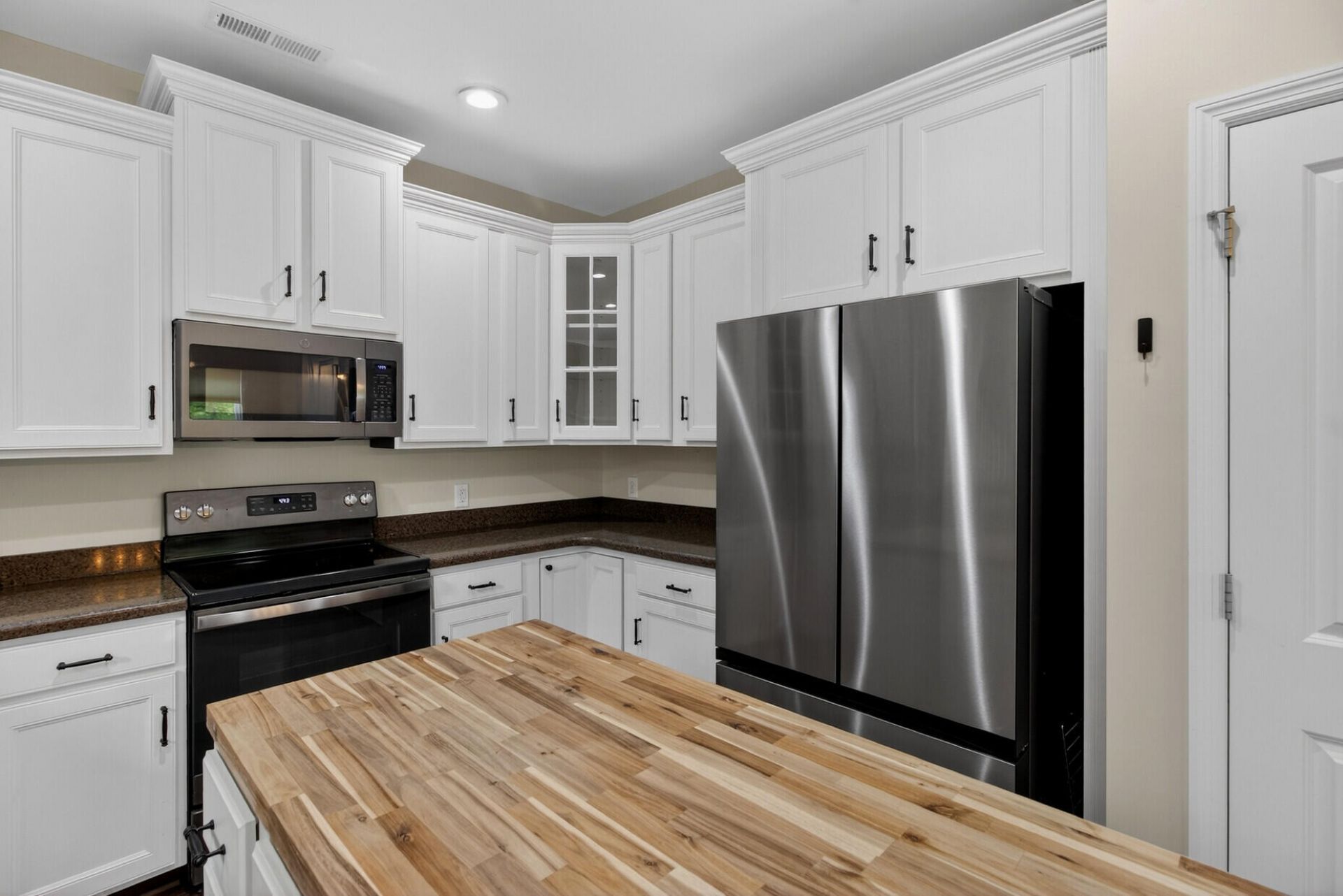 1244 Segar Street Photo 17