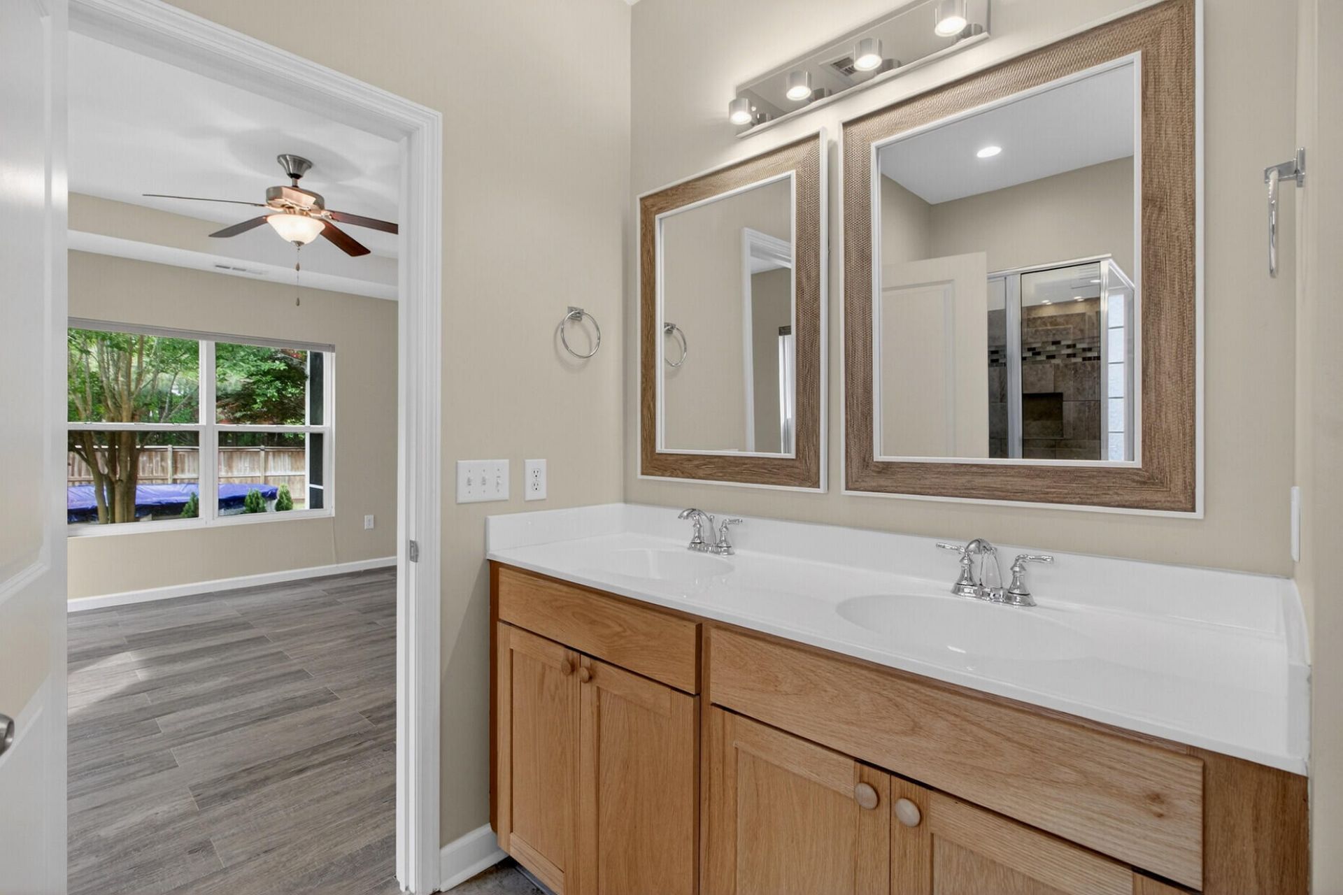 1244 Segar Street Photo 22