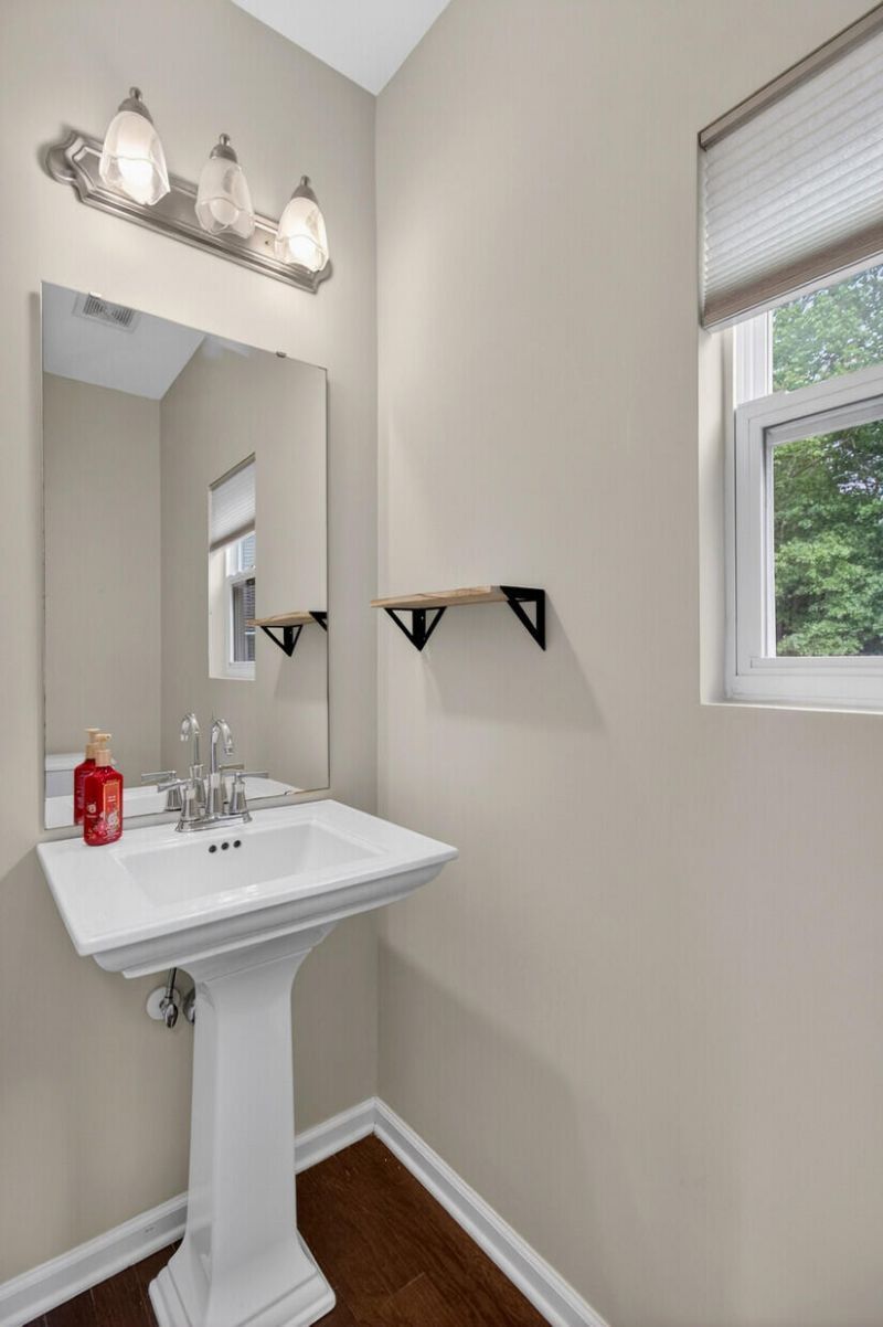 1244 Segar Street Photo 25