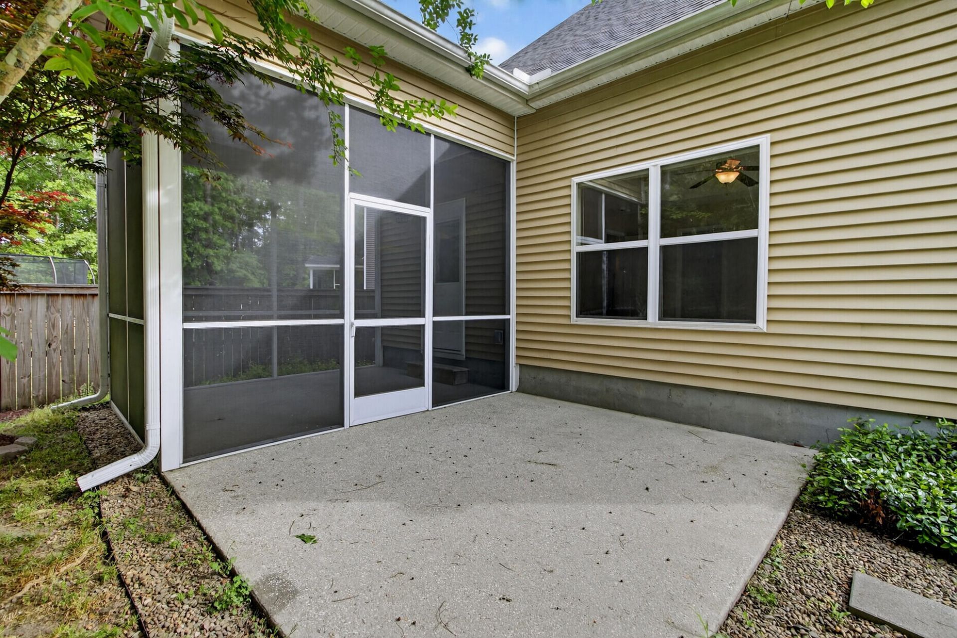 1244 Segar Street Photo 39