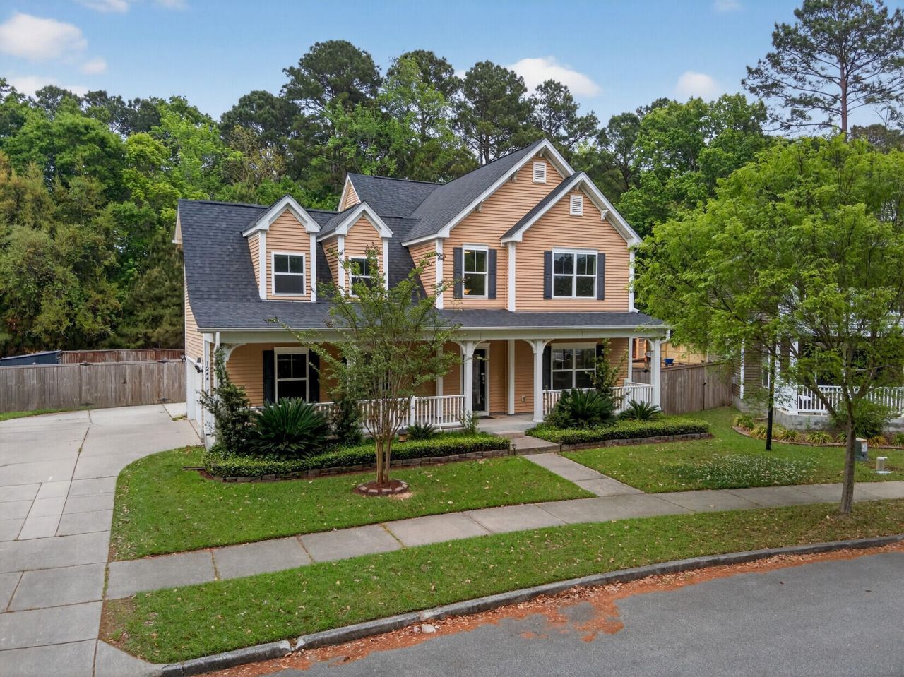 1244 Segar Street Photo 5