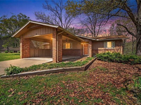 13 Scarborough Lane , Bella Vista, AR 72715