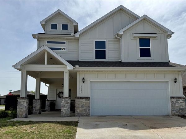 2101 Tallgrass Terrace , Centerton, AR 72719