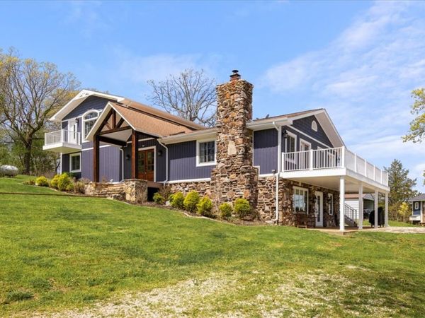 5421 Highway 143 , Berryville, AR 72616