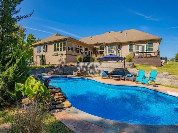 12912 Moore Lane, Gravette, AR 72736