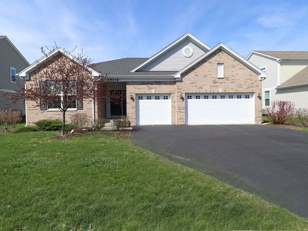 25216 W Zoumar Drive, Plainfield, IL 60586