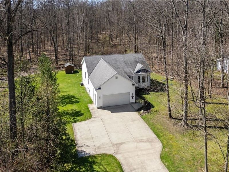 13360 Green Drive, Chesterland, OH 44026 Photo 3