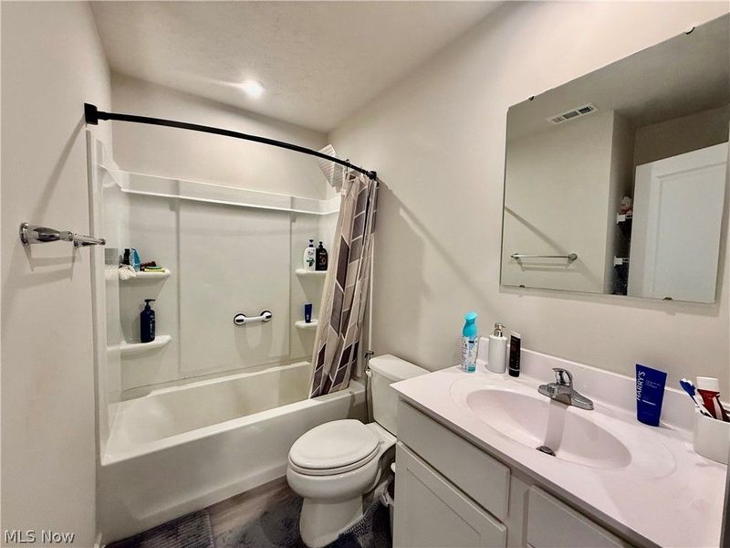 114 Slate Ridge Drive, Unit 9, Barberton, OH 44203 Photo 18