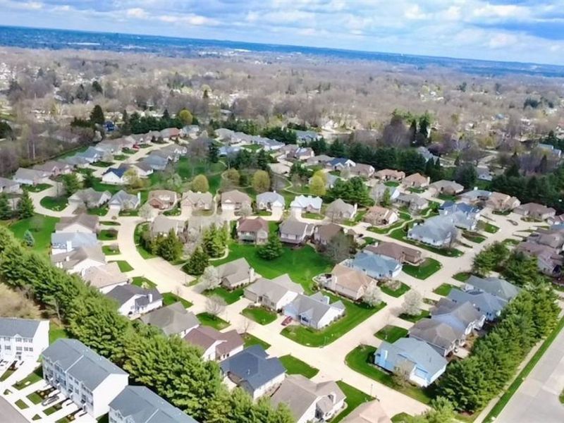 114 Slate Ridge Drive, Unit 9, Barberton, OH 44203 Photo 32