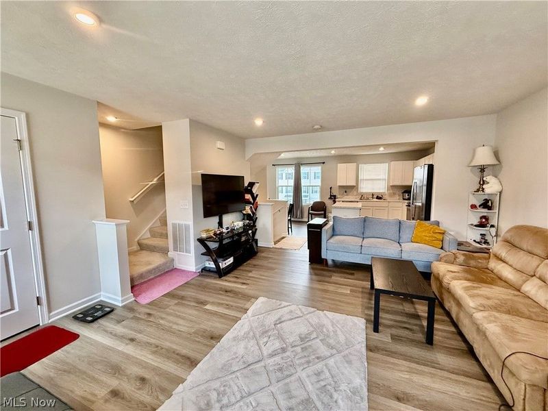 114 Slate Ridge Drive, Unit 9, Barberton, OH 44203 Photo 6