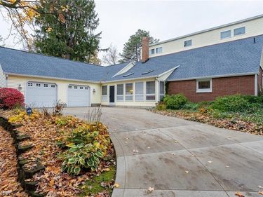 2411 55th Street NE, Canton, OH 44721