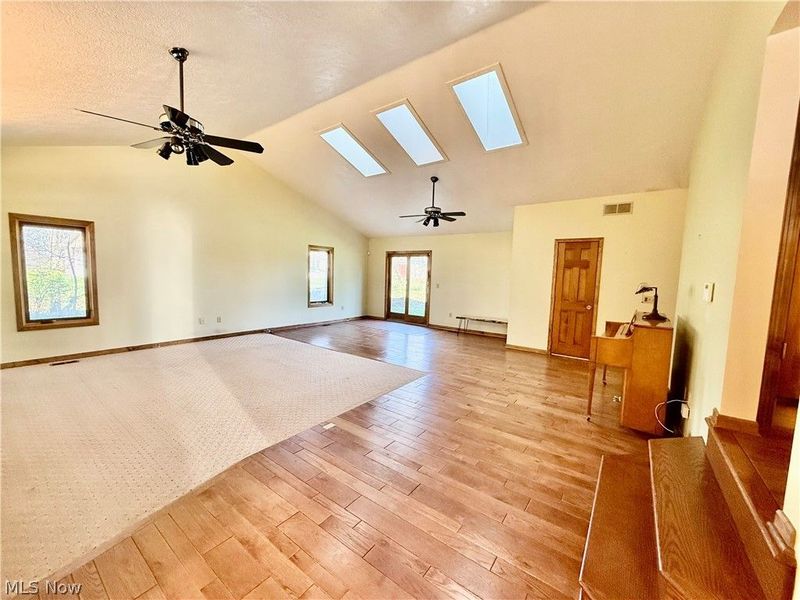 2411 55th Street NE, Canton, OH 44721 Photo 12