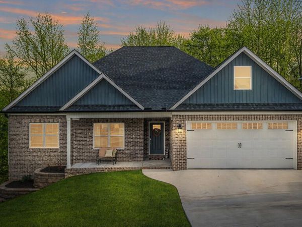 621 Sunset Valley Drive, Soddy-Daisy, TN 37379