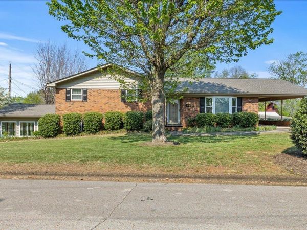 610 Hudson Street , Athens, TN 37303